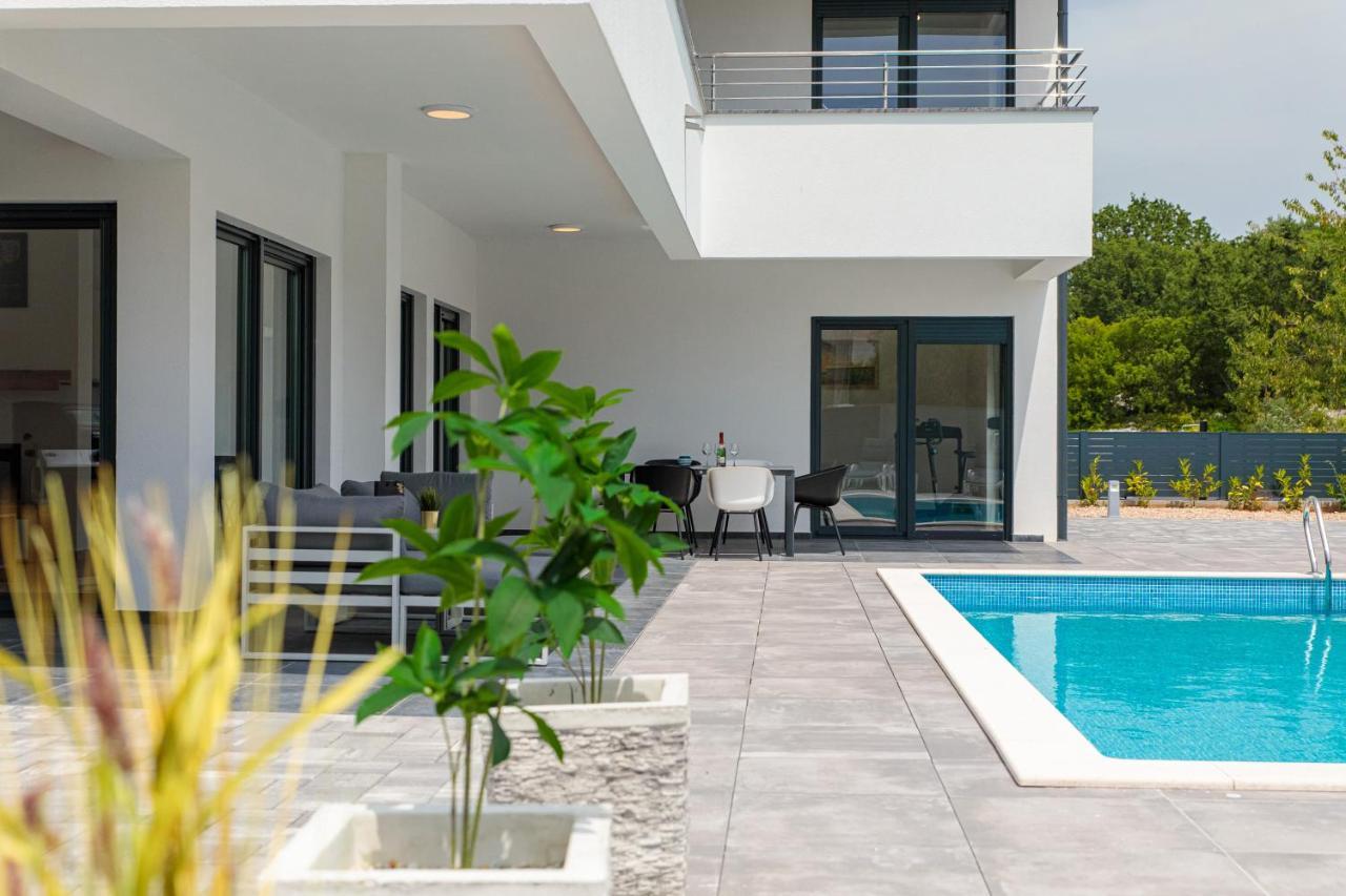 Villa Graefin Malinska Εξωτερικό φωτογραφία